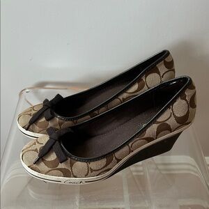 Coach Women's Tan and Black Wedge Shoes